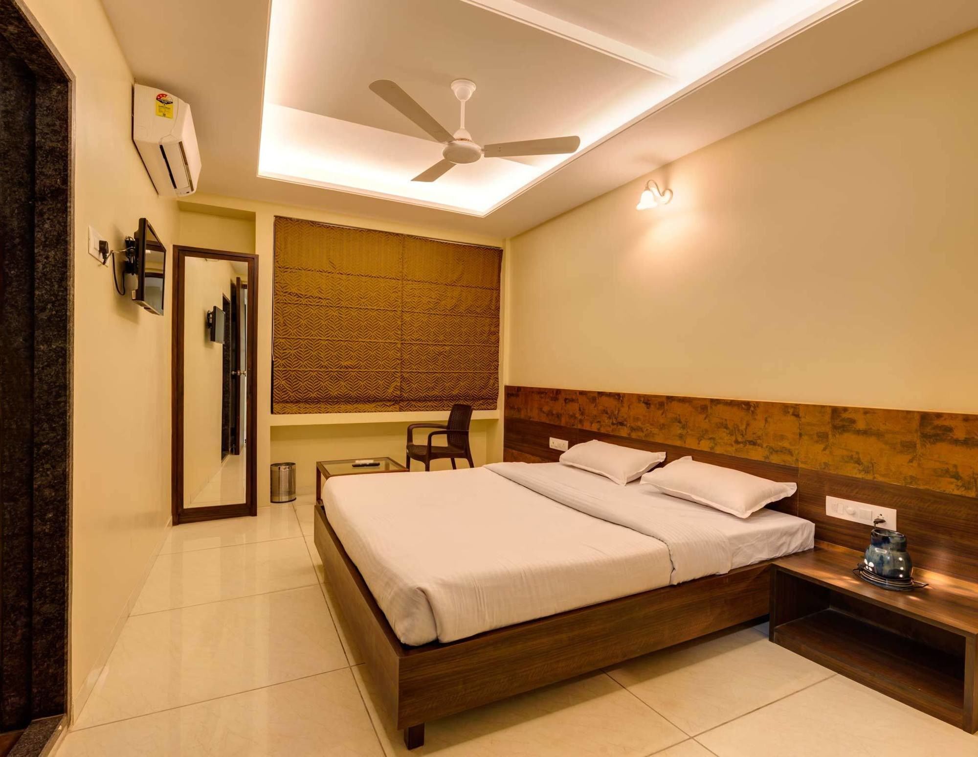 Hotel Darshan Kolhapur Ngoại thất bức ảnh